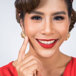 Hollywood Smile Makeover & Veneers